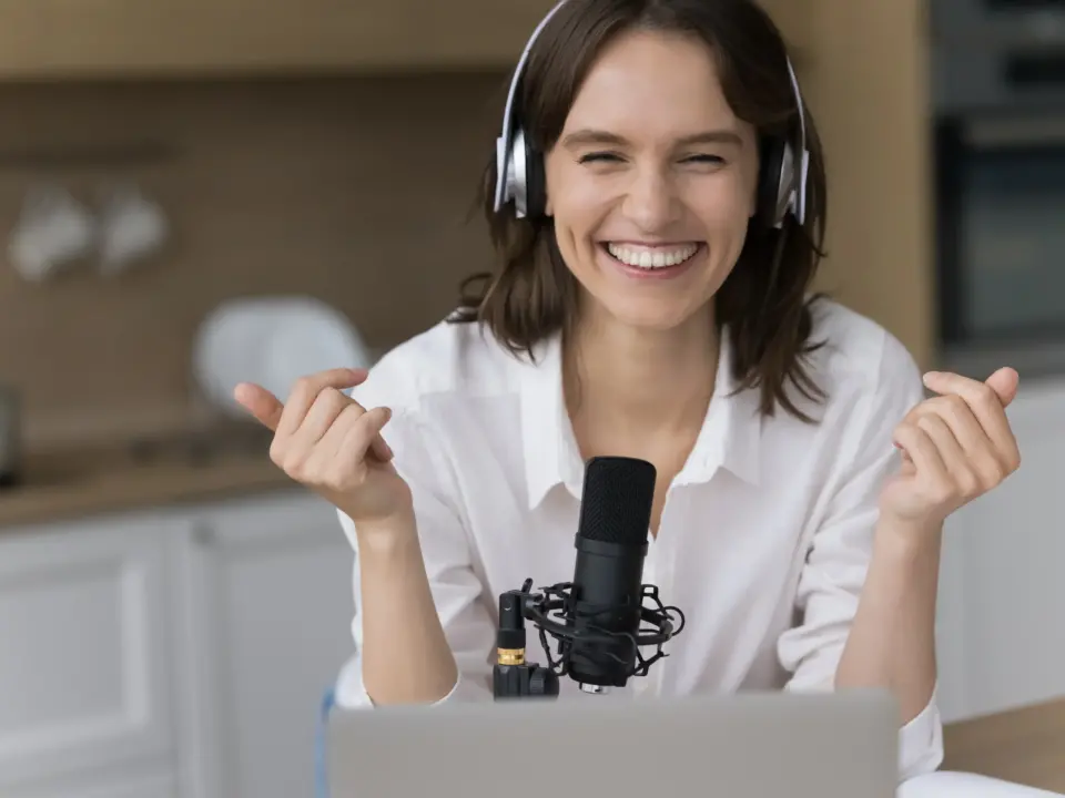 Cómo crear un intro para podcast