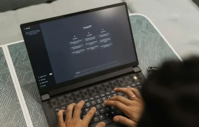 cómo aparecer en ChatGPT con tu negocio